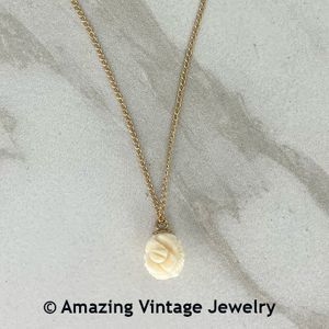 FILIGREE IVORY Necklace