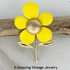 FLOWER FLATTERY Pin - Yellow