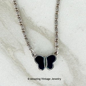 FROLIC Necklace