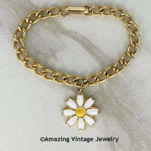 LAZY DAISY Bracelet