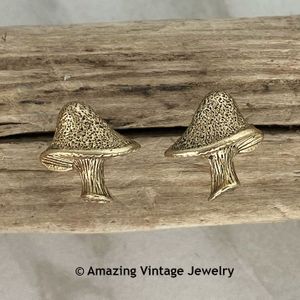 MUSHROOM Pierced Earrings