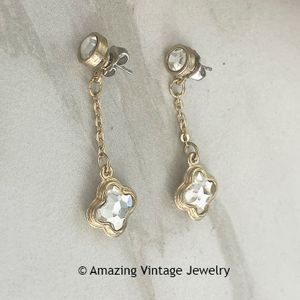 RAIN FLOWER Pierced Earrings