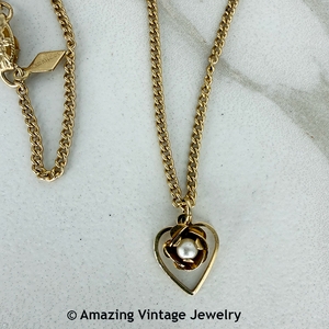 ROSEBUD Necklace