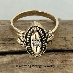 ROYAL CREST Ring