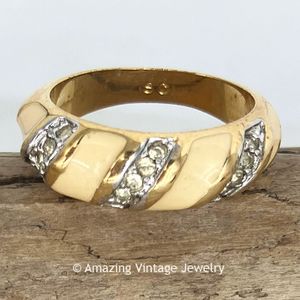 RUNWAY Ring - Cream