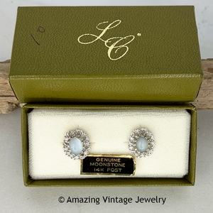 SILVERY MOONSTONE Pierced Earrings in the Box