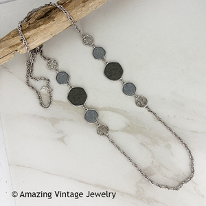 SILVERY TASTE OF HONEY Necklace