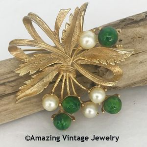 SPRING BOUQUET Pin