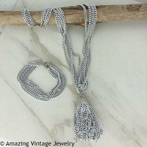 TASSEL MAGIC Necklace - Silvertone