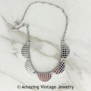 TURNABOUT Necklace