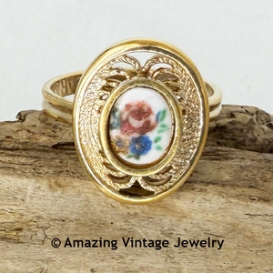VICTORIAN BOUQUET Ring