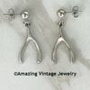 WISHBONE Pierced Earrings WISHBONE Pierced Earrings
