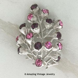 WISTERIA Pin