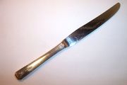 Community MILADY Dinner Knife 9 1/2"