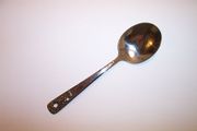 Hull HUS15  (Pierced Floral) Round Gumbo Soup Spoon