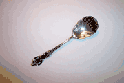 International Deepsilver COUNTESS Sugar Shell Spoon