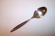 International Deluxe AMERICANA Place / Soup Spoon