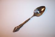 International Lyon FRONTENAC Place / Soup Spoon