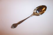 International Lyon QUEEN'S FANCY Place / Soup Spoon 