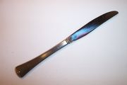 Oneida 1881 Rogers AMERICAN ARTISTRY / HAMILTON SQUARE Dinner Knife, Hollow Handle