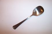 Oneida 1881 Rogers AMERICAN ARTISTRY / HAMILTON SQUARE Sugar Spoon