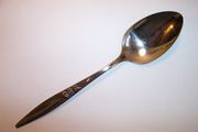 Oneida 1881 Rogers HIGHLAND ROSE Tablespoon / Serving Spoon
