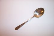 Oneida Community Tudor Plate BRIDAL WREATH Sugar Spoon