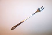 OUT OF STOCK Oneida Community VINLAND Cocktail Fork
