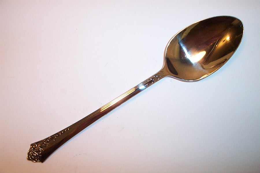 Oneida DAMASK ROSE Serving Spoon / Tablespoon