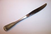 Oneida Deluxe COLONIAL ARTISTRY Dinner Knife, Hollow Handle