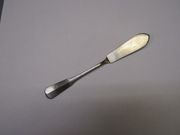 Oneida Deluxe COLONIAL ARTISTRY Master Butter Knife