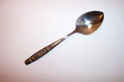 OUT OF STOCK Oneida Deluxe ROSE PENDANT Place / Oval Soup Spoon