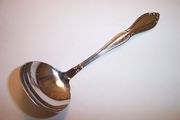 OUT OF STOCK Oneida Deluxe STRATHMORE / HERITAGE Gravy Ladle