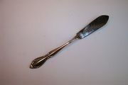 Oneida Deluxe STRATHMORE / HERITAGE Master Butter Knife
