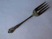 Oneida Distinction Deluxe KENNETT SQUARE Meat Serving Fork