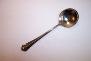 Oneida JUILLIARD Round Cream Soup Spoon, 6 inch