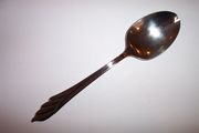 Oneida LIBERTY'S LIGHT Tablespoon / Serving Spoon
