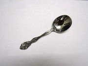 Oneida MICHELANGELO Round Cream Soup Spoon