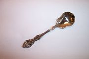 Oneida MICHELANGELO Stainless Sugar Spoon