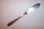 Oneida Nobility Plate ROYAL ROSE Master Butter Knife