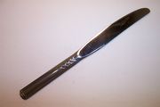OUT OF STOCK Oneida Oneidacraft Deluxe VINTAGE FLIGHT Solid Dinner Knife
