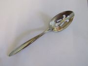 Oneidacraft Deluxe DELMAR / TAPER Pierced Serving Spoon