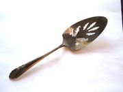 Oneidacraft Deluxe HEART OF SWEDEN Pie / Cake Server