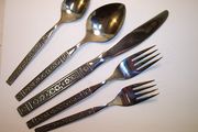 Onieda Wm A Rogers DOMINICA 5-piece Place Setting 