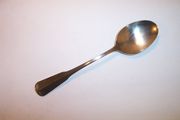 OUT OF STOCK Oneida Deluxe COLONIAL ARTISTRY Place / Soup Spoon