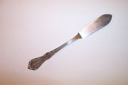 Oneida Distinction Deluxe MANSION HALL Master Butter Knife