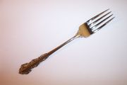 OUT OF STOCK Oneida Heirloom SHELLEY Dinner Fork
