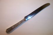 Rogers Bros 1847 ANCESTRAL French Dinner Knife 