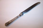 Rogers Bros 1847 ANCESTRAL French Dinner Knife Mono M