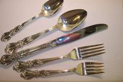Rogers Bros 1847 HERITAGE 5-piece Place Setting